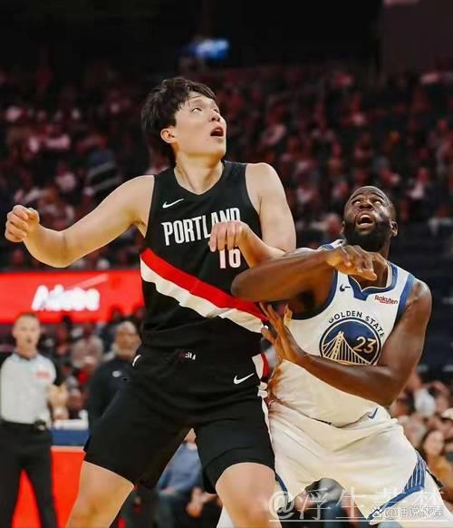 开拓记：开拓者中锋短缺，瀚森因伊迪碰撞面部受伤